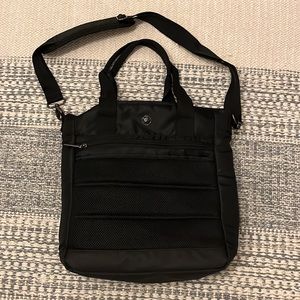 Gaiam breakaway yoga tote